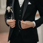 Men suit black 3 Piece Suit Wedding Groom Wear Dinner Suit Men Slim Fit Suit Men Tuxedo Suit groomsmen suit black wedding suit party suit